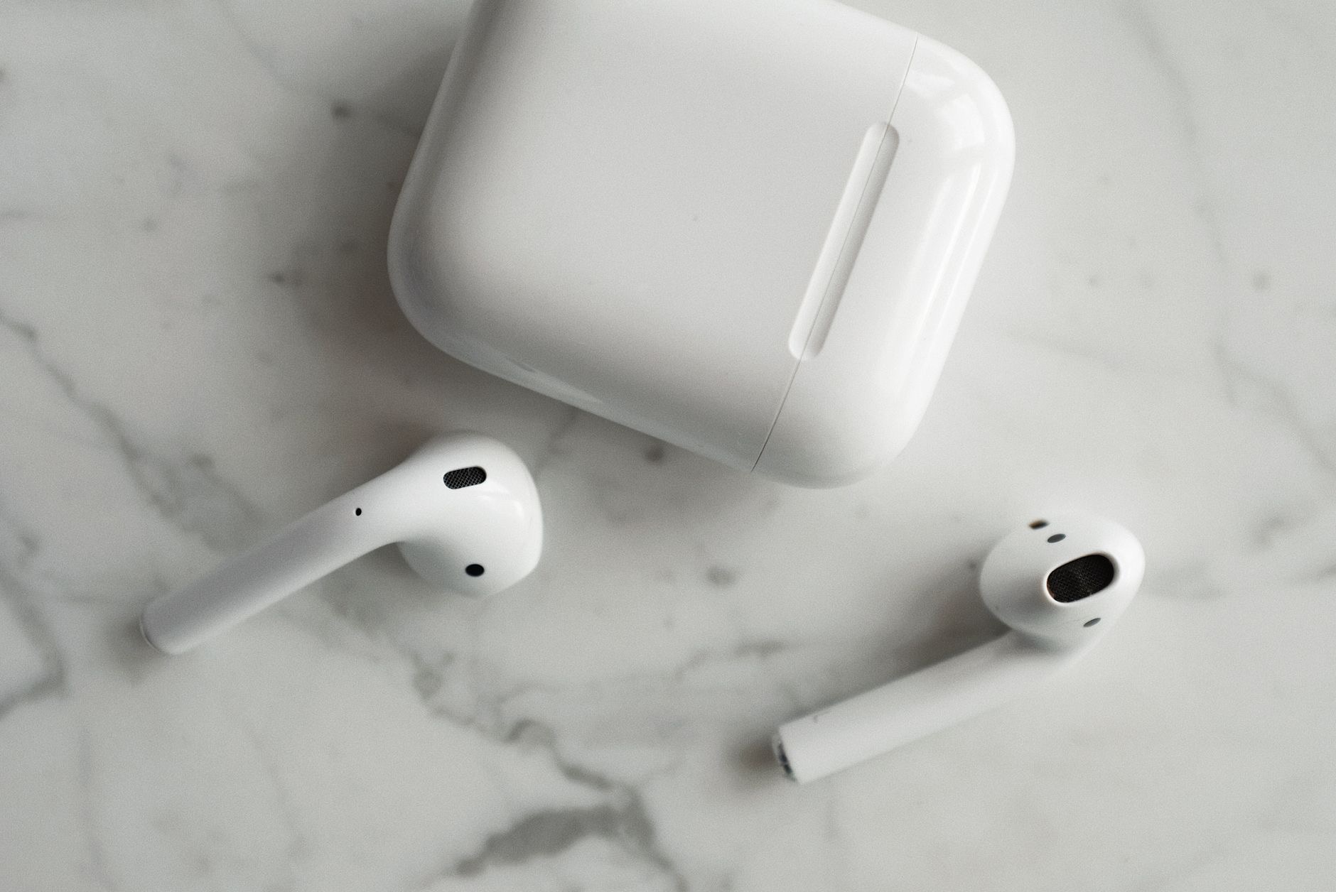 AirPods Not Connecting? How to Fix It (8 Real Solutions)