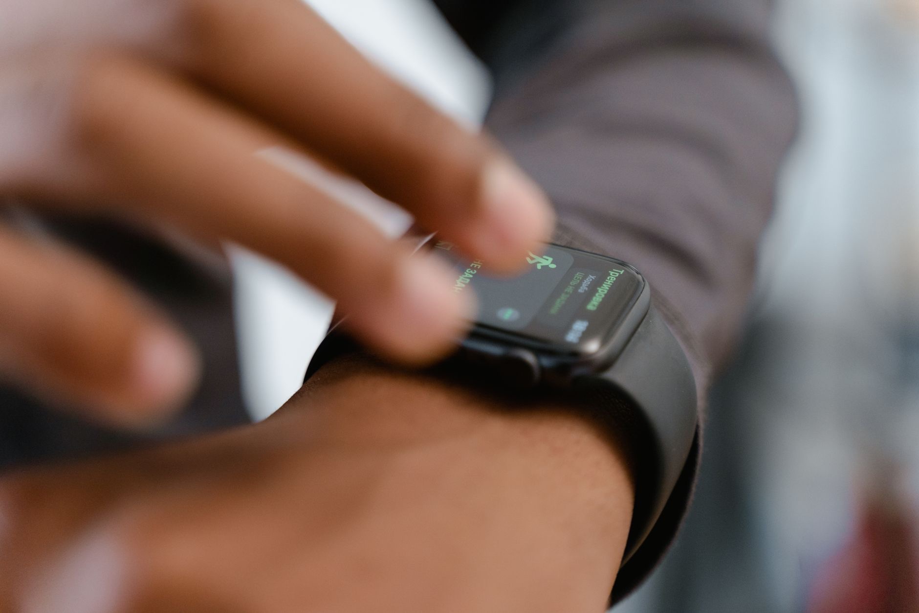 Wearing an Apple Watch in everyday life