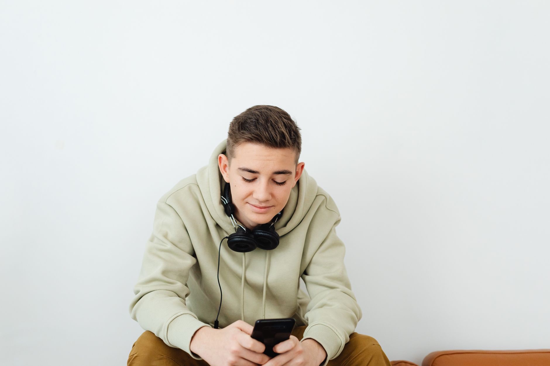 iPhone Speaker Not Working? 8 Ways to Fix It