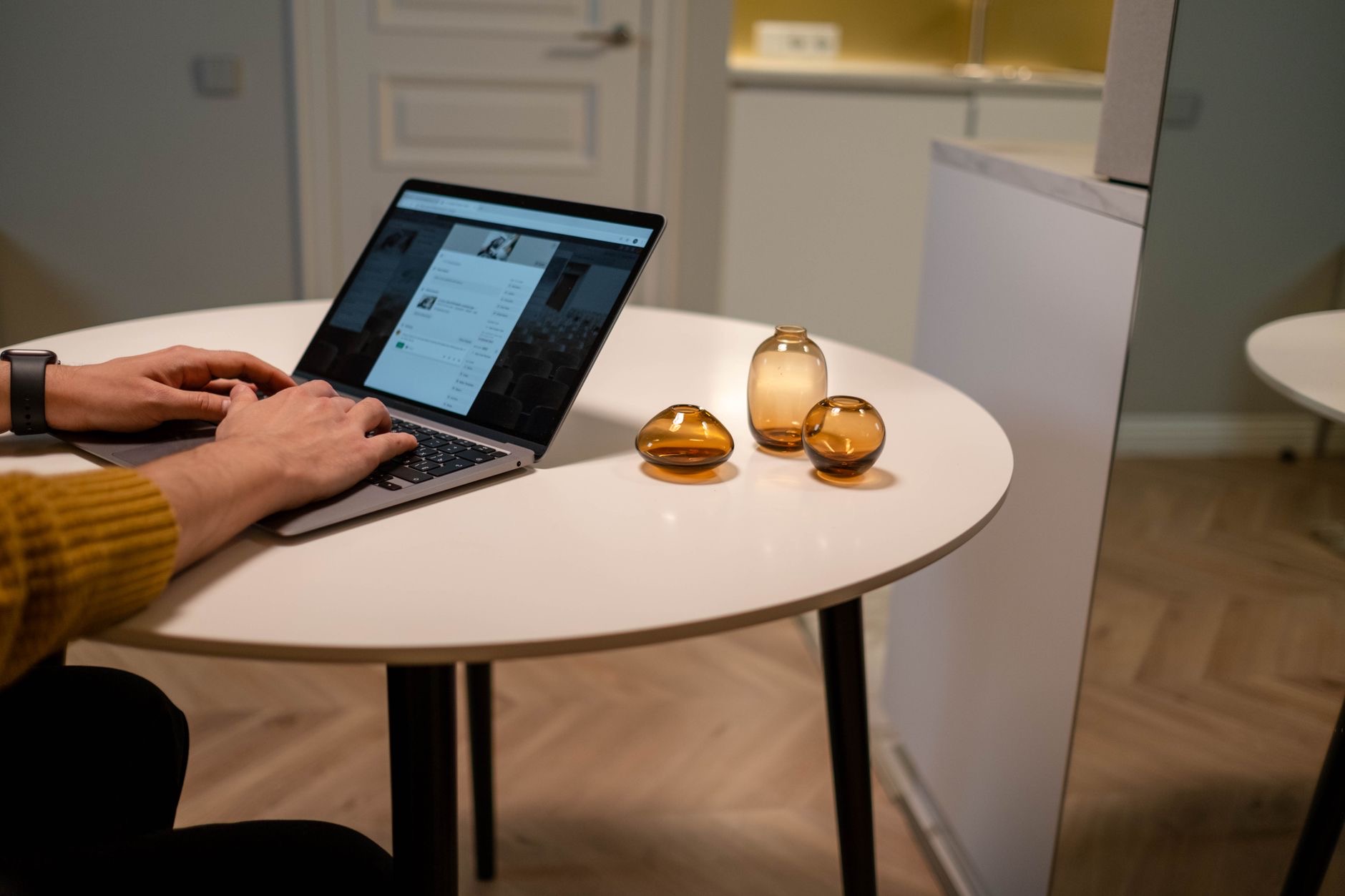 A writer working on a Mac