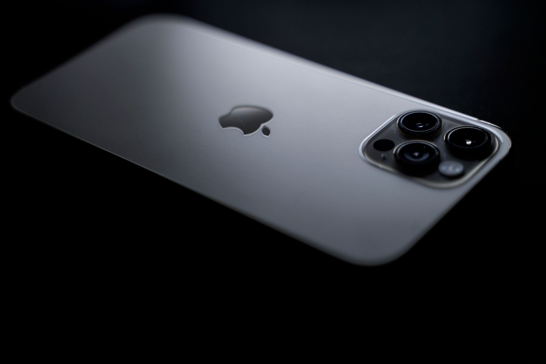 The Best MagSafe Accessories for Your iPhone
