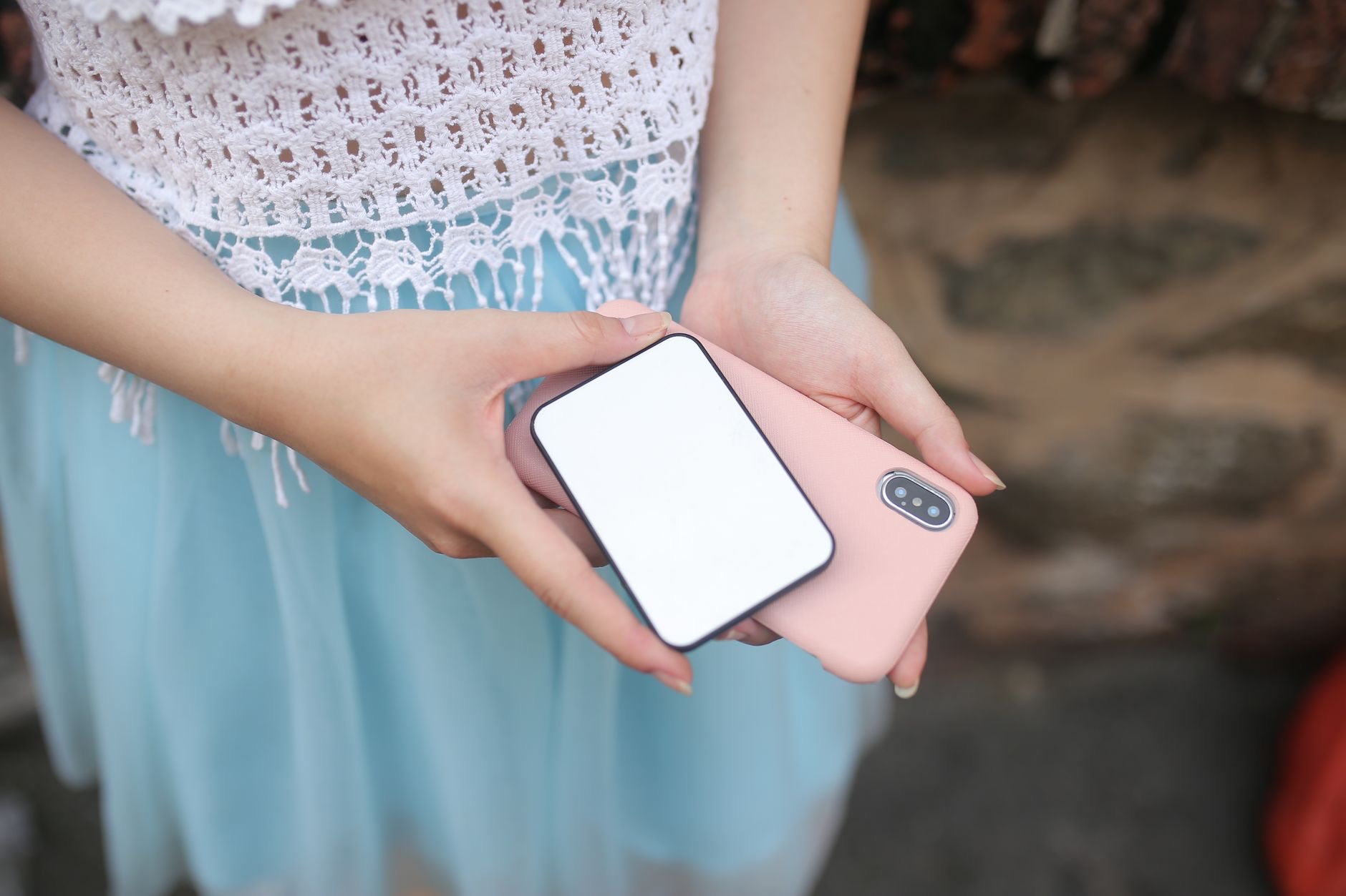 Close-up of a magnetic power bank on a phone