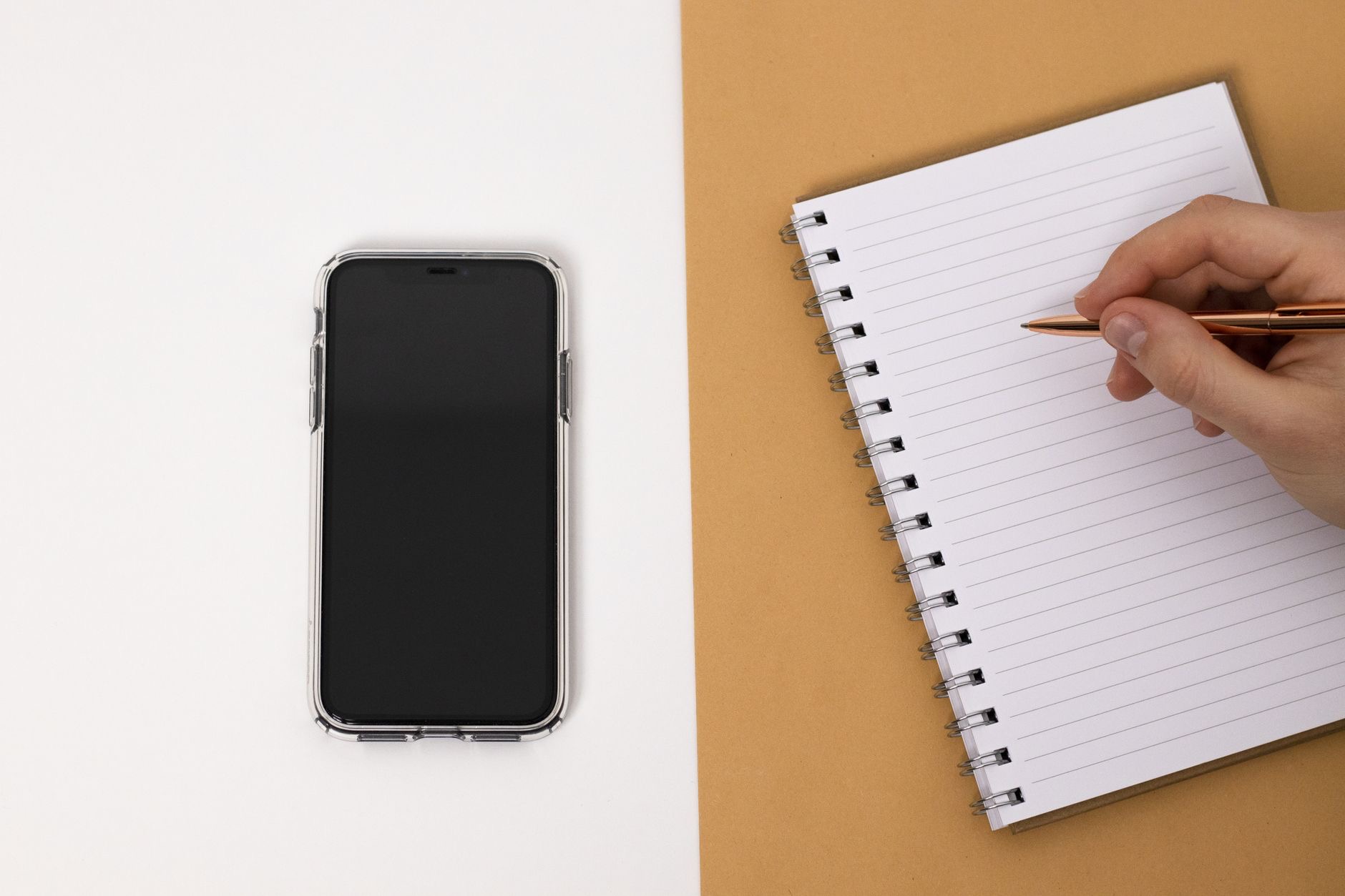 Clear Case vs Rugged Case: Which iPhone Case Is Right for You?
