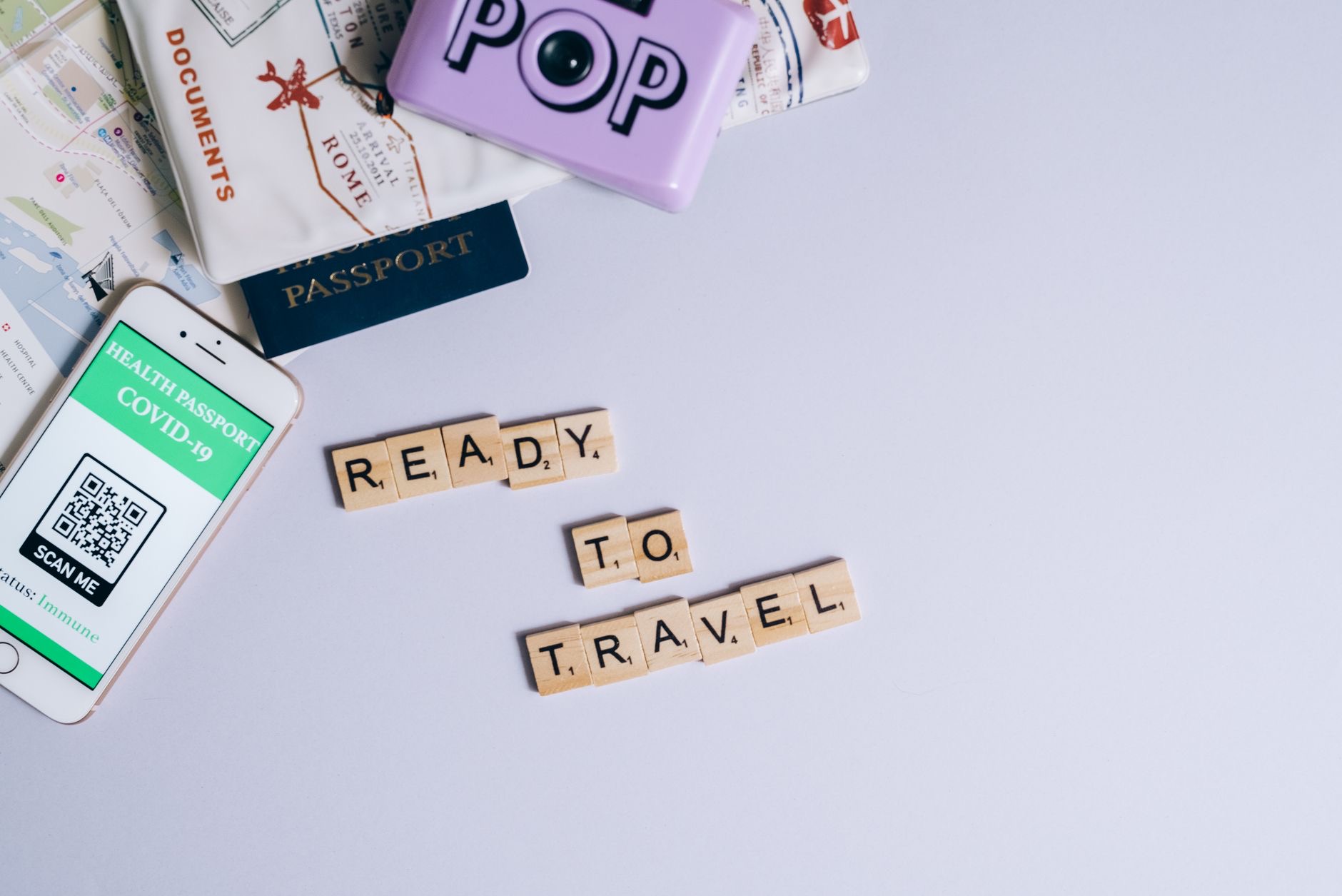 How to Prepare Your iPhone for a Long Flight
