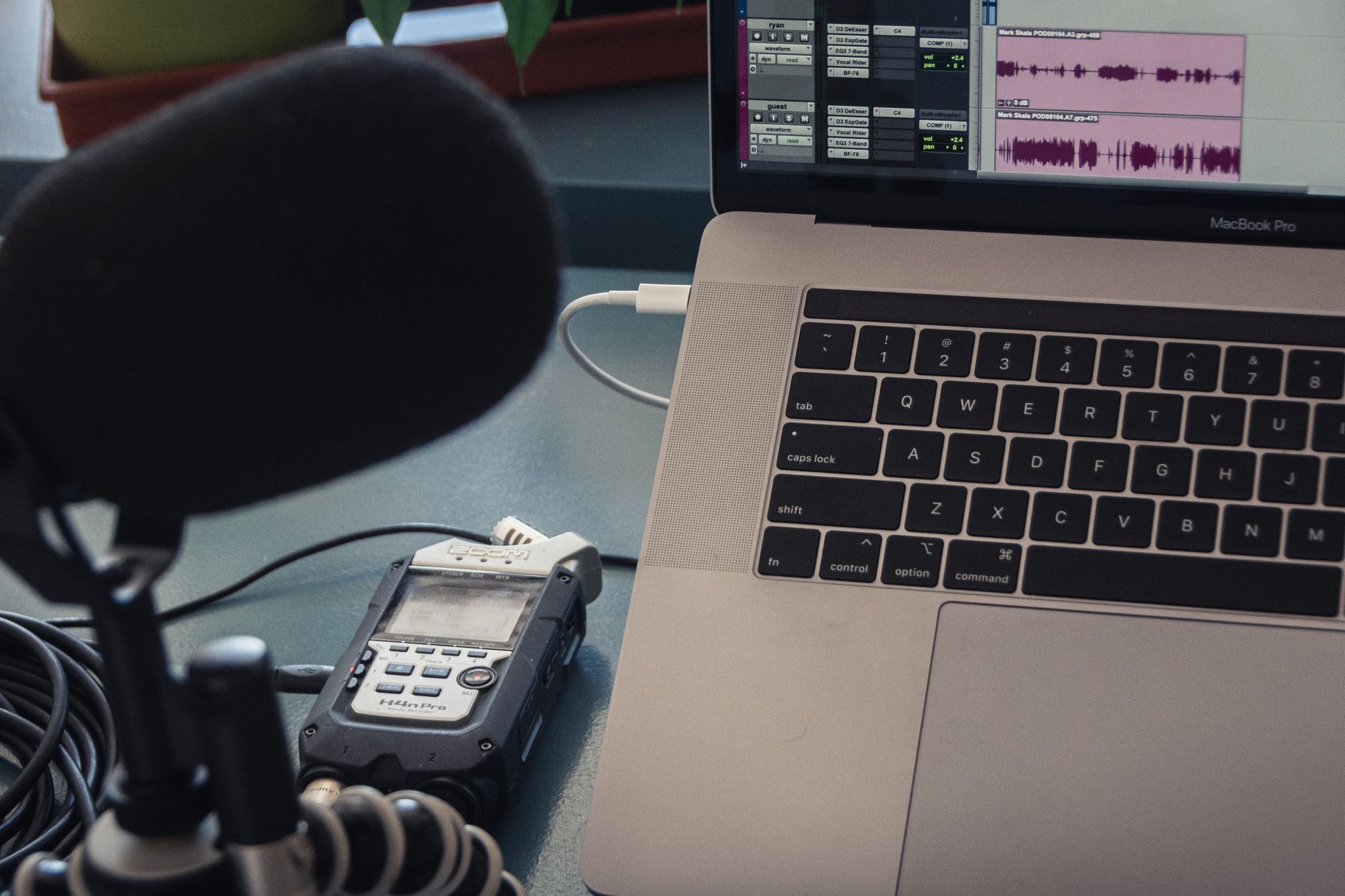 How to Record a Podcast on Your iPhone That Sounds Professional