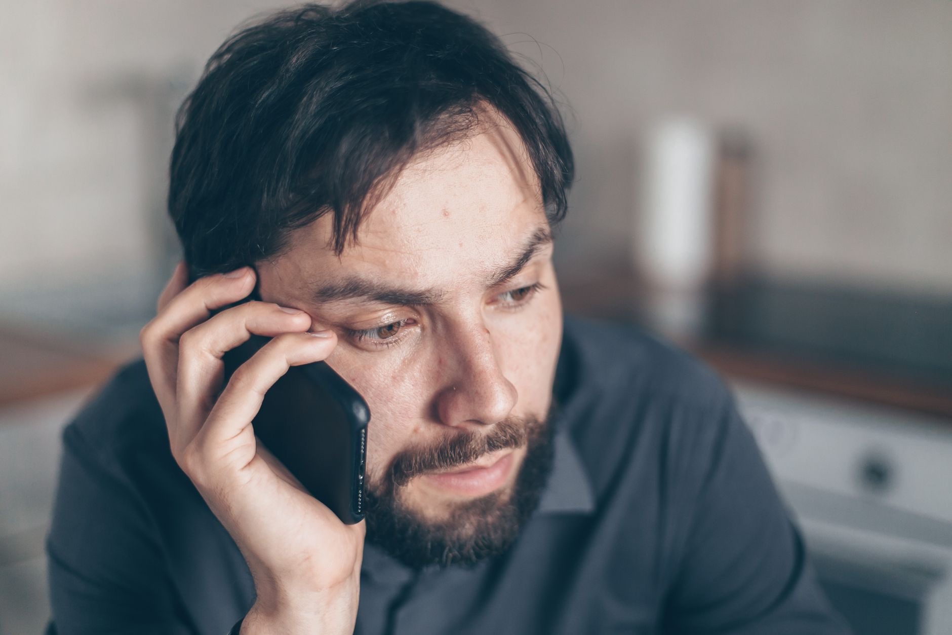 How to Tell if Your iPhone Has Been Hacked, and What to Do
