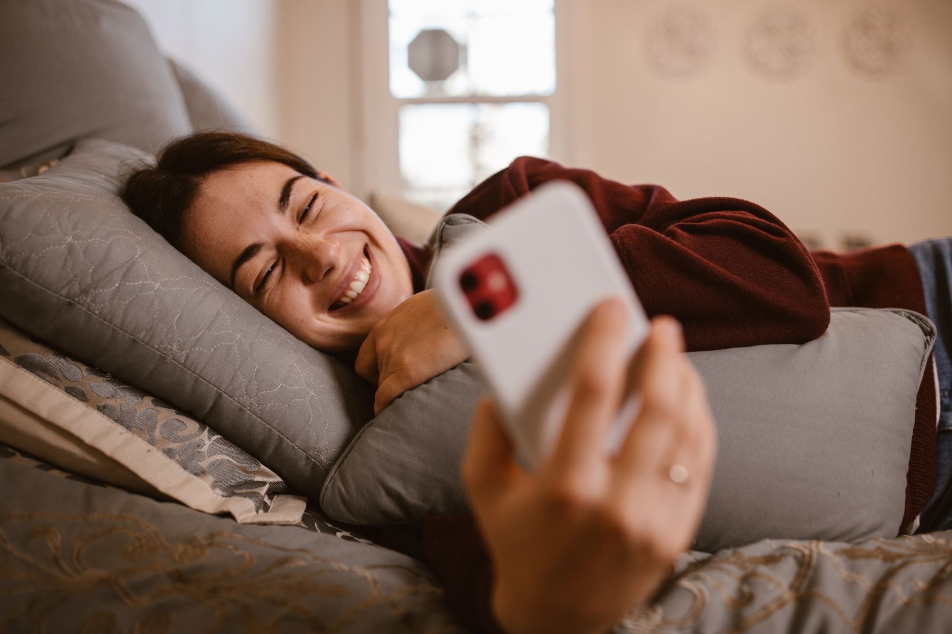 Someone texting comfortably