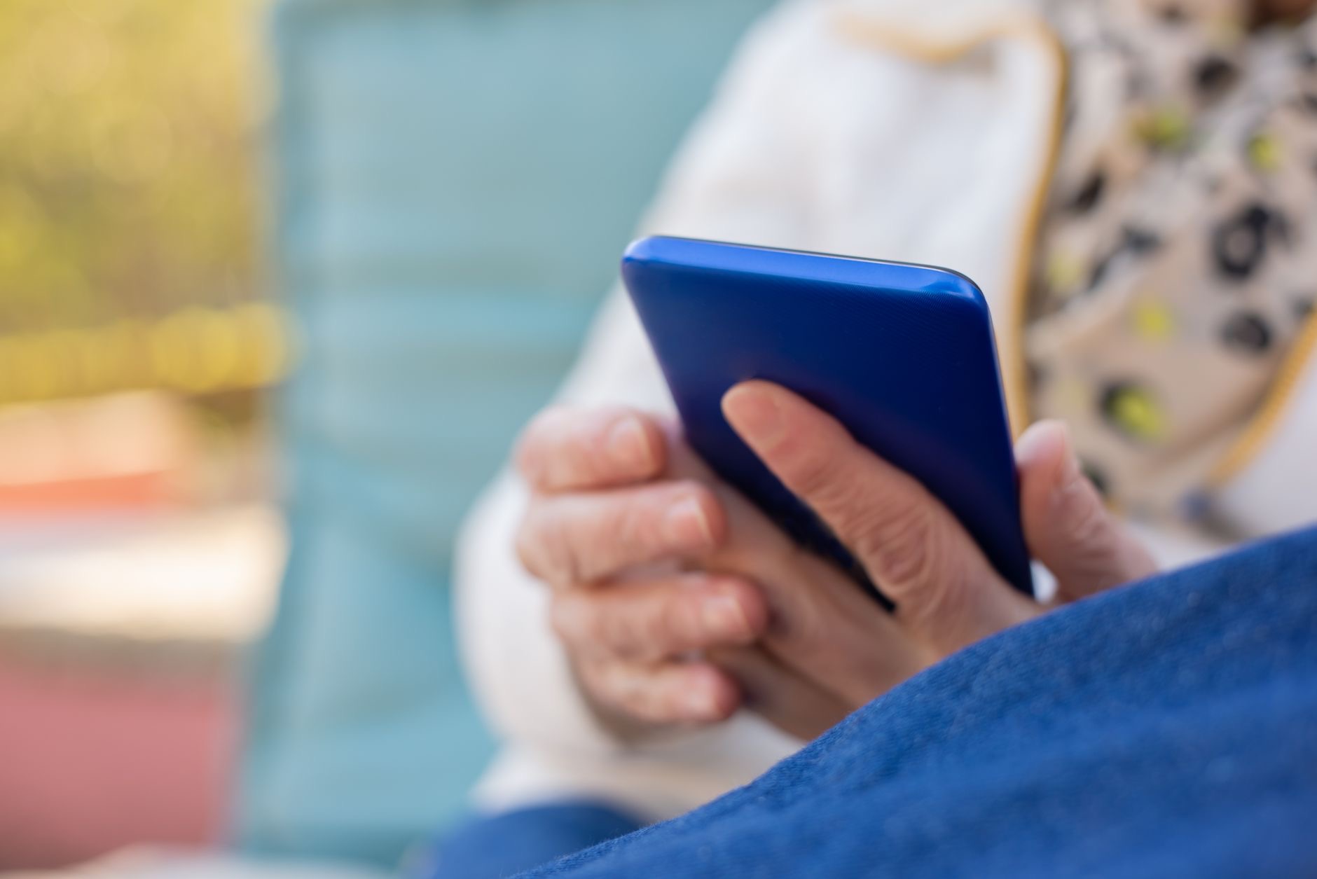 How to Use the Magnifier on iPhone to See Small Things Clearly