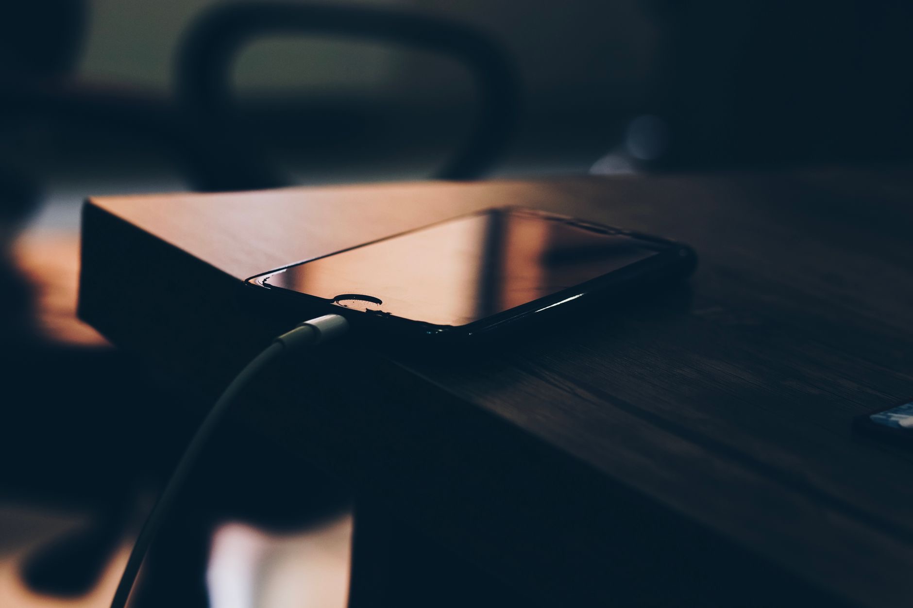 iPhone Battery Charging Myths: What Actually Hurts Your Battery