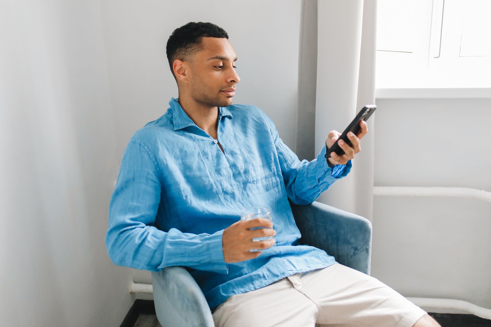 Someone reading a website on a phone