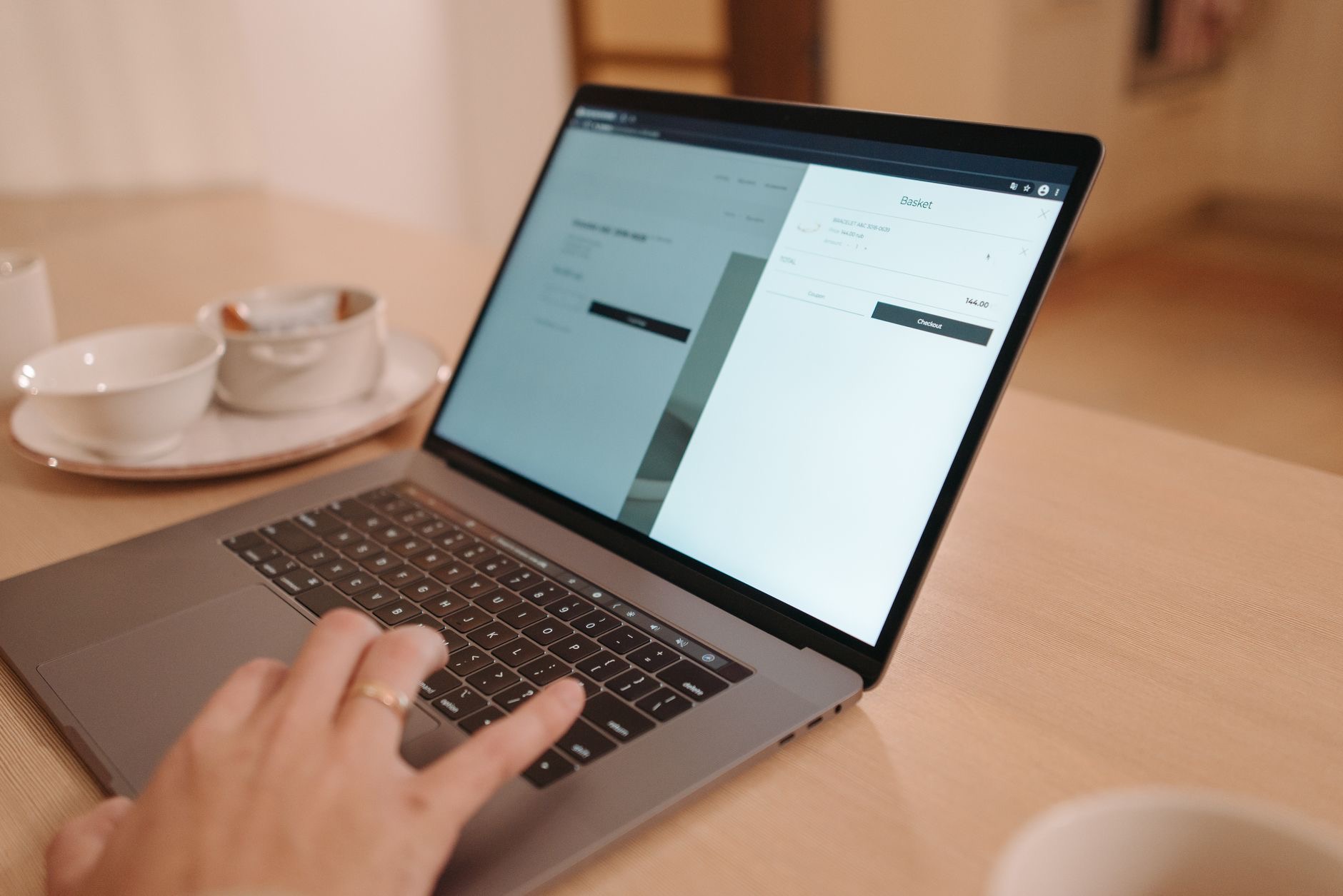MacBook Trackpad Not Working? How to Fix It