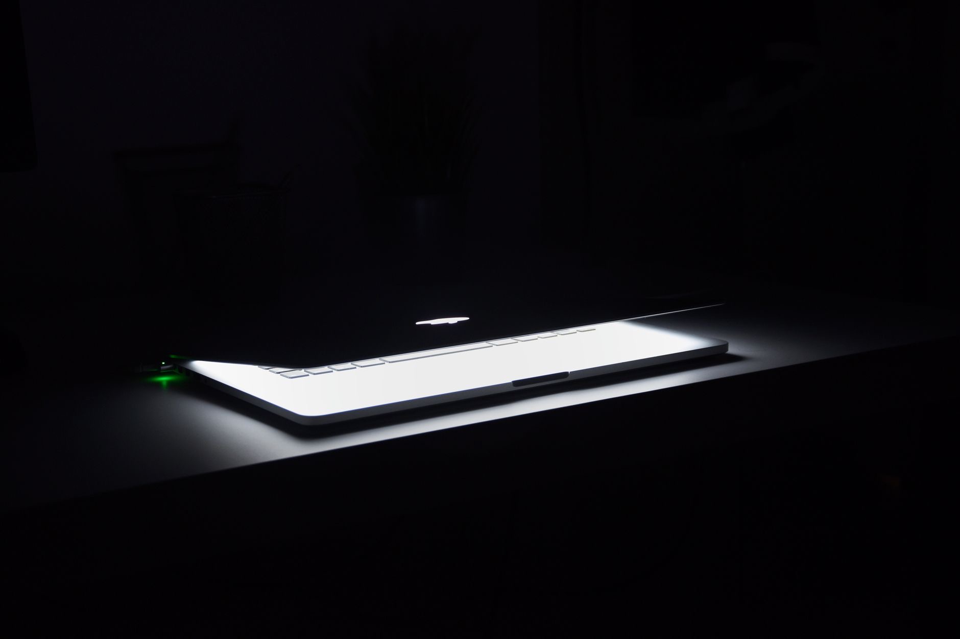 A sleeping laptop with light off